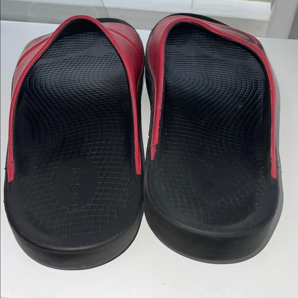 OOFOS OOahh Sport Recovery Slides